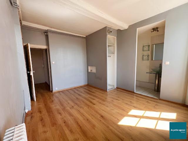Vente Appartement 2 pièces 46.75 m2 Caen