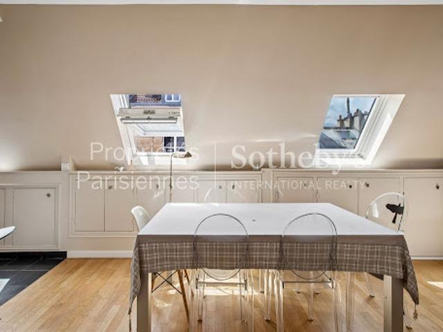 Vente Appartement 2 pièces 46.8 m2 Paris 7ème
