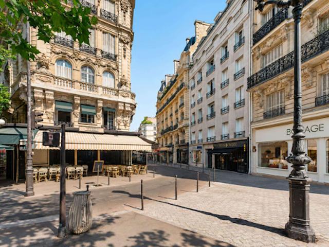Vente Appartement 2 pièces 46.92 m2 Paris 17ème