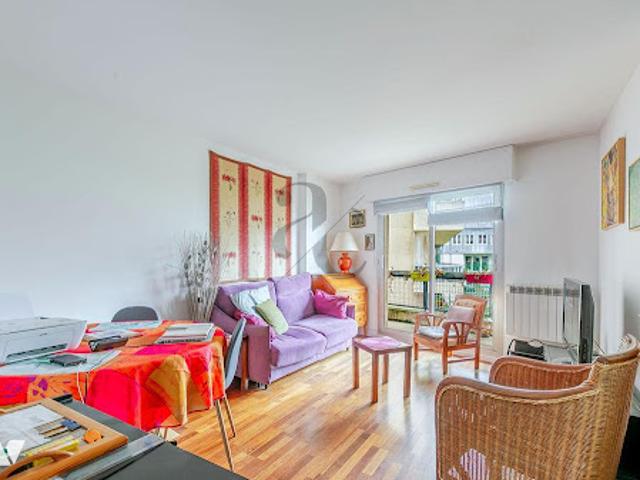 Vente Appartement 2 pièces 46.18 m2 Paris 19ème