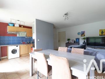 Vente Appartement 2 pièces 46 m2 Saint Etienne de Tulmont