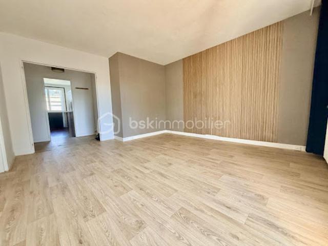 Vente Appartement 2 pièces 48.58 m2 Corbeil Essonnes
