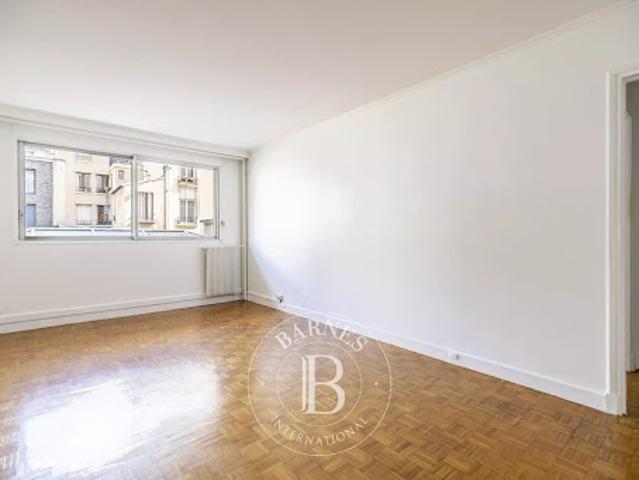 Vente Appartement 2 pièces 48.63 m2 Paris 15ème
