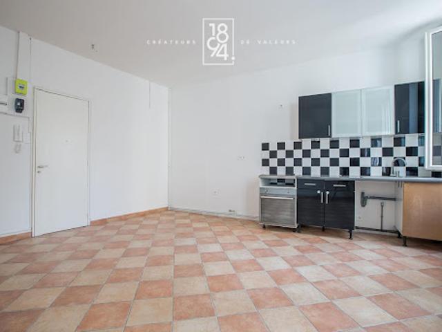 Vente Appartement 2 pièces 49.51 m2 Marseille 5ème