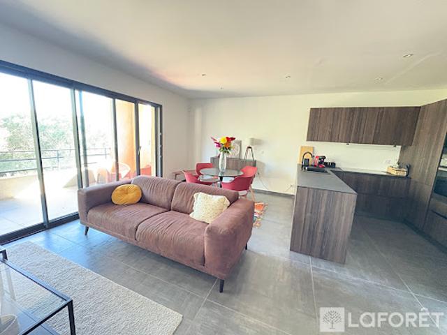 Vente Appartement 2 pièces 49.75 m2 Sainte lucie de porto vecchio