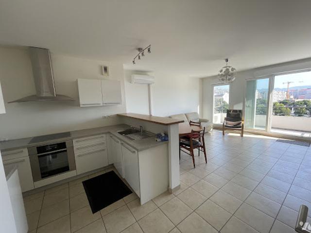 Vente Appartement 2 pièces 49.35 m2 Marseille 8ème