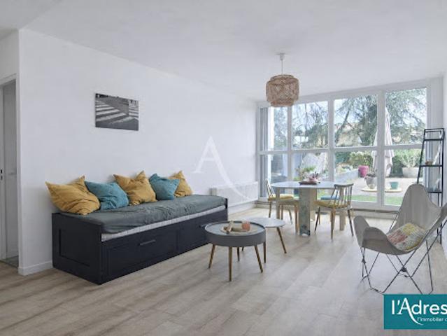 Vente Appartement 2 pièces 53.82 m2 Gradignan