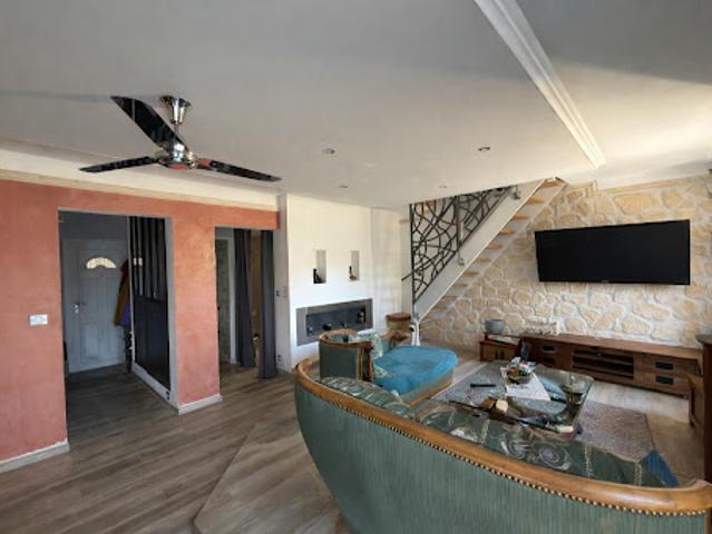 Vente Appartement 2 pièces 53 m2 Uzès