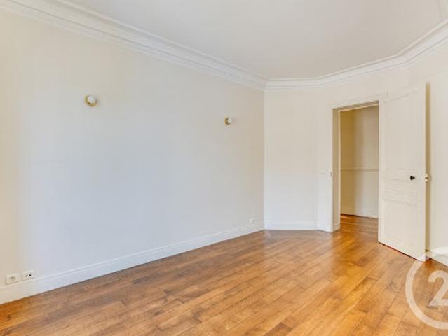Vente Appartement 2 pièces 50.1 m2 Paris 15ème