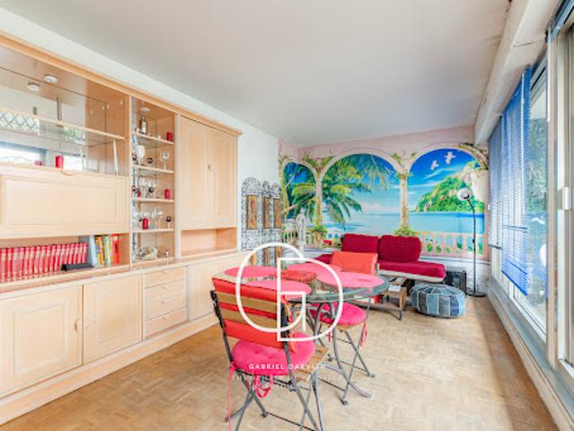 Vente Appartement 2 pièces 50 m2 Courbevoie