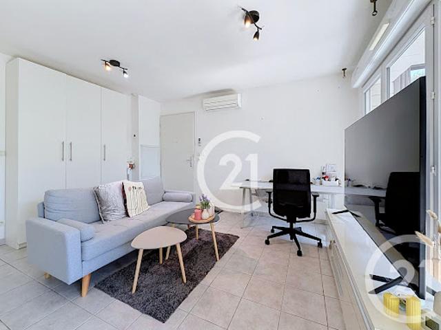 Vente Appartement 2 pièces 51.7 m2 Saint Martin de Crau