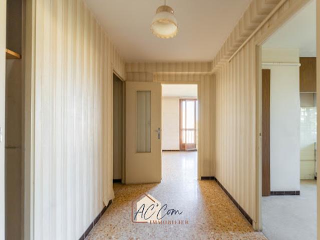 Vente Appartement 2 pièces 51.96 m2 Marseille 12ème