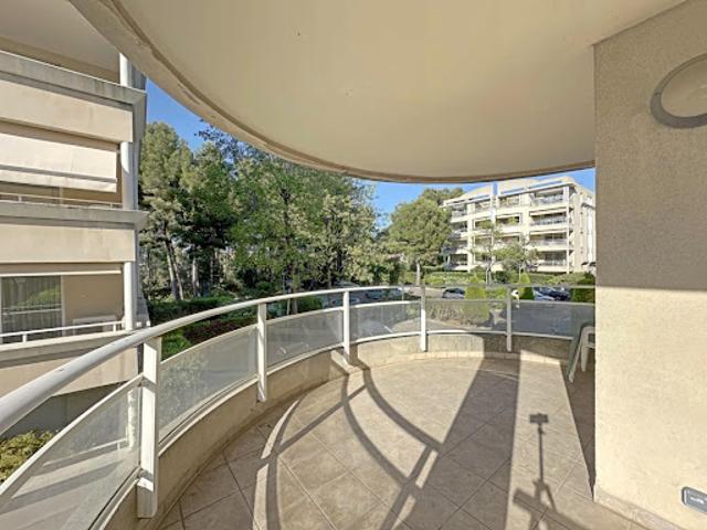 Vente Appartement 2 pièces 51 m2 Marseille 8ème