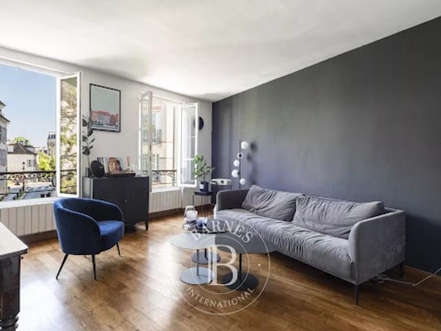 Vente Appartement 2 pièces 52.89 m2 Paris 18ème