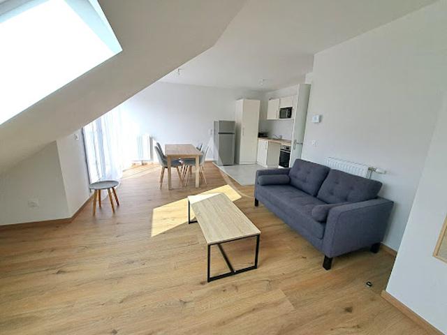 Vente Appartement 2 pièces 52 m2 Chevry Cossigny