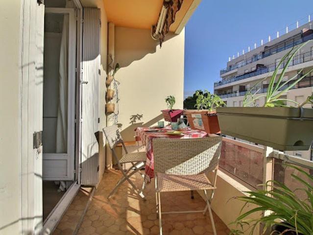 Vente Appartement 2 pièces 52 m2 Marseille 3ème