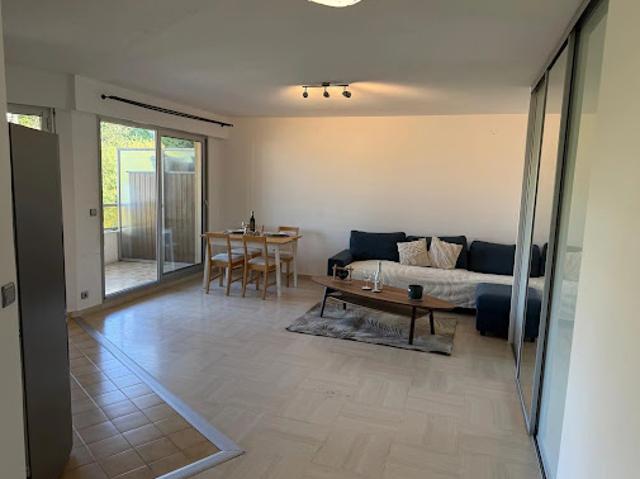 Vente Appartement 2 pièces 52 m2 Nice