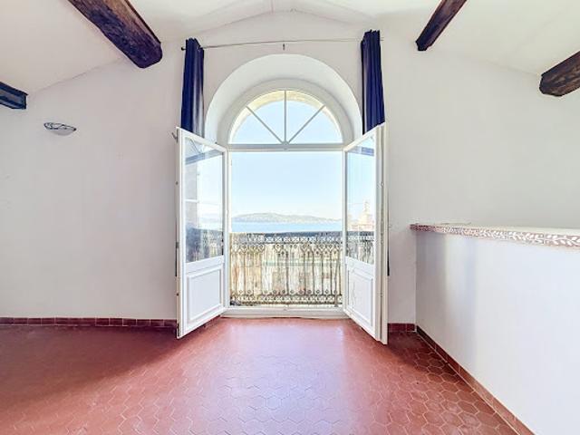Vente Appartement 2 pièces 54.4 m2 Toulon