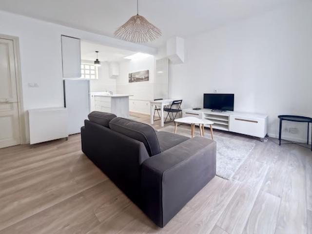 Vente Appartement 2 pièces 54.9 m2 Lyon 8ème