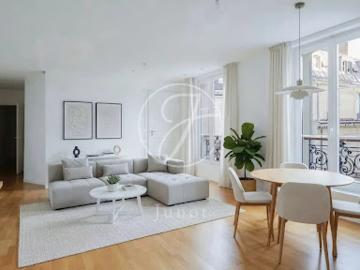 Vente Appartement 2 pièces 54.2 m2 Paris 8ème