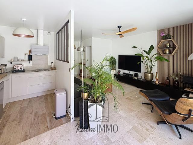 Vente Appartement 2 pièces 54.32 m2 Marseille 9ème