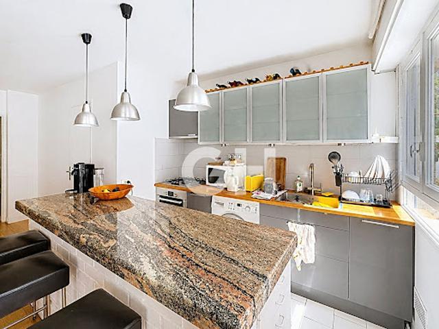 Vente Appartement 2 pièces 55.63 m2 Paris 20ème