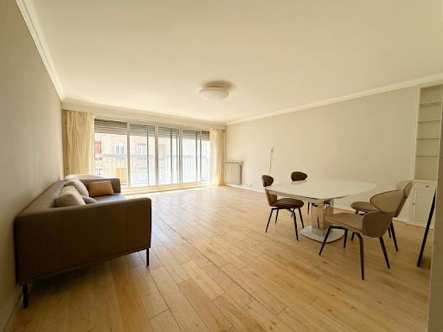 Vente Appartement 2 pièces 56.73 m2 Paris 15ème
