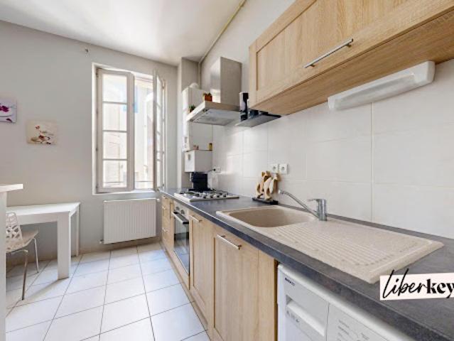 Vente Appartement 2 pièces 56.76 m2 Avignon