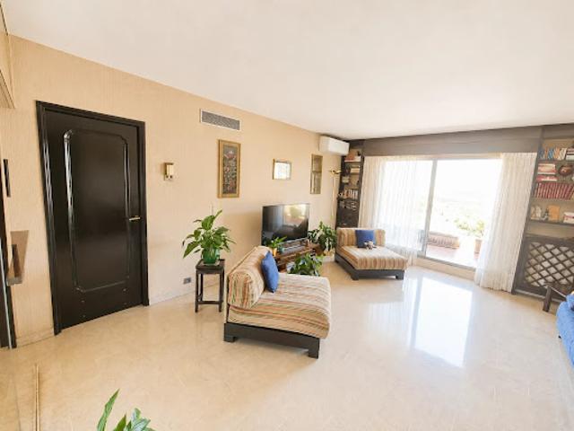 Vente Appartement 2 pièces 56.8 m2 Nice