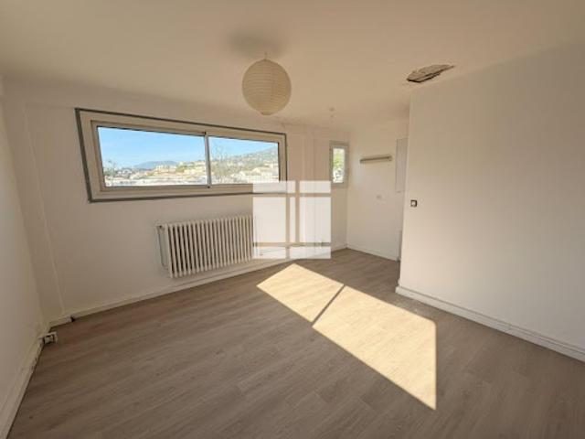Vente Appartement 2 pièces 56.01 m2 Bastia