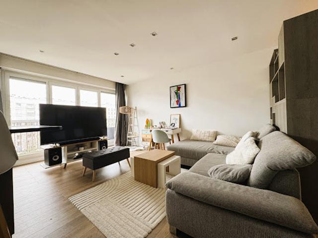 Vente Appartement 2 pièces 63.5 m2 Paris 11ème