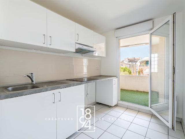 Vente Appartement 3 pièces 60.55 m2 Marseille 5ème