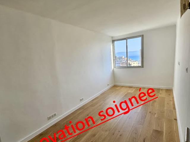 Vente Appartement 2 pièces 60 m2 Ajaccio
