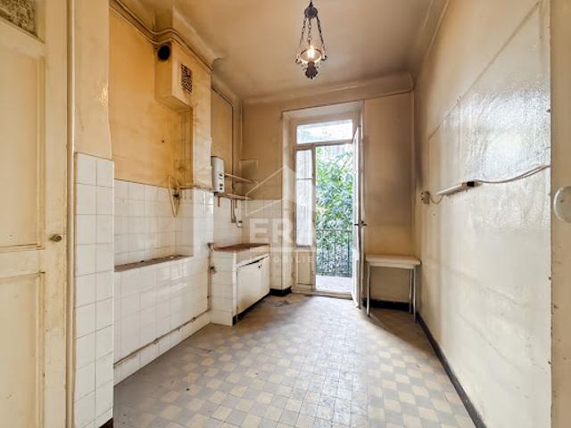 Vente Appartement 2 pièces 61.5 m2 Marseille 4ème