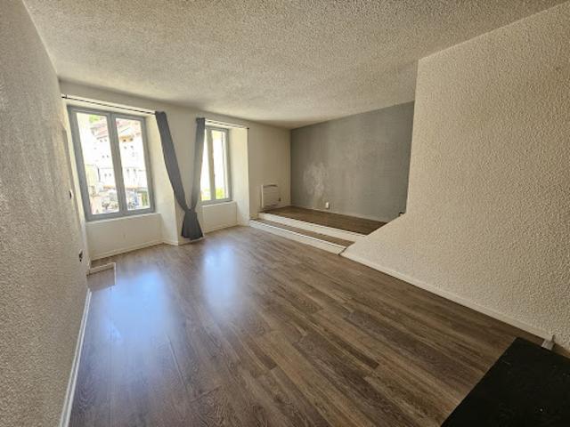 Vente Appartement 2 pièces 61.84 m2 Saint claude