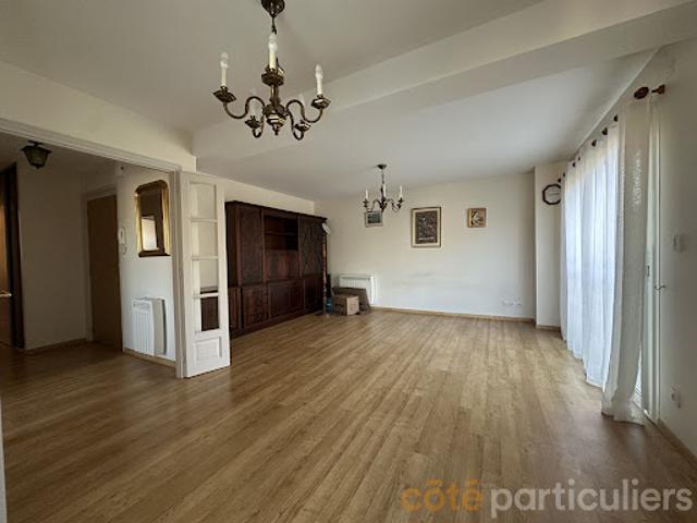 Vente Appartement 2 pièces 61.8 m2 Saint Amand Montrond
