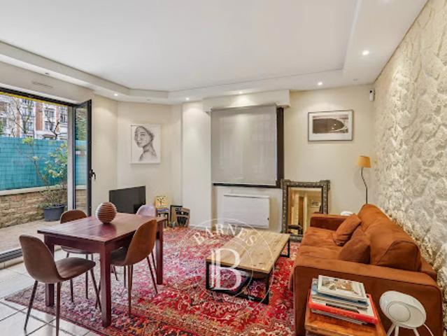 Vente Appartement 2 pièces 61.96 m2 Paris 16ème