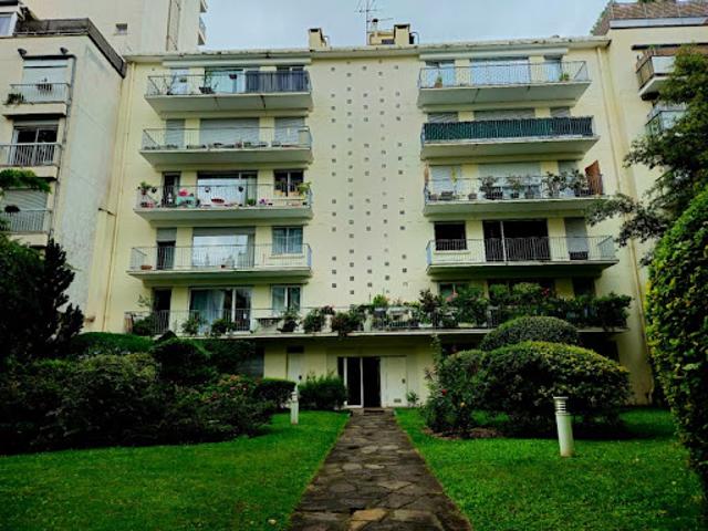 Vente Appartement 2 pièces 61 m2 Paris 15ème