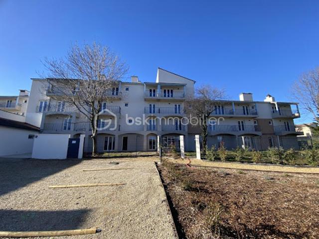 Vente Appartement 2 pièces 67.9 m2 Saint Christol