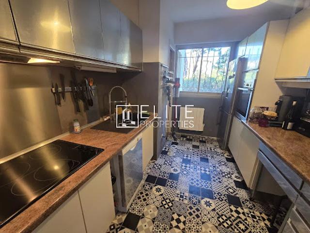 Vente Appartement 2 pièces 67 m2 Saint Laurent du Var