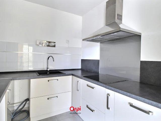 Vente Appartement 3 pièces 64.2 m2 Marseille 10ème
