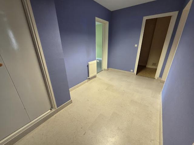 Vente Appartement 2 pièces 65 m2 Montceau les Mines