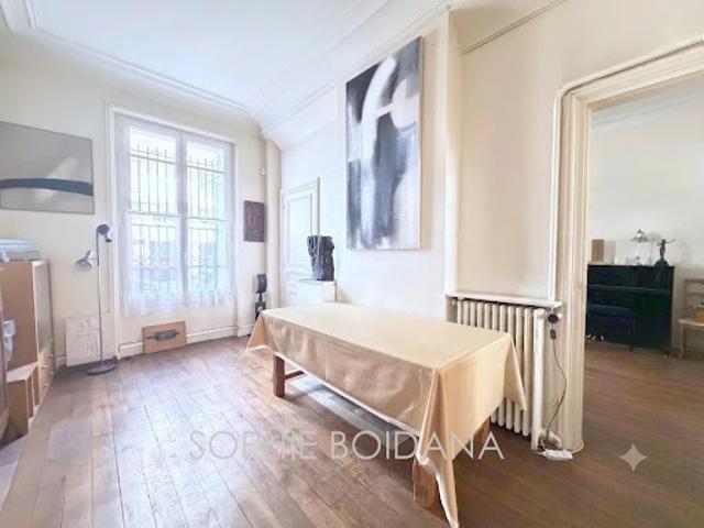 Vente Appartement 2 pièces 68.02 m2 Paris 17ème