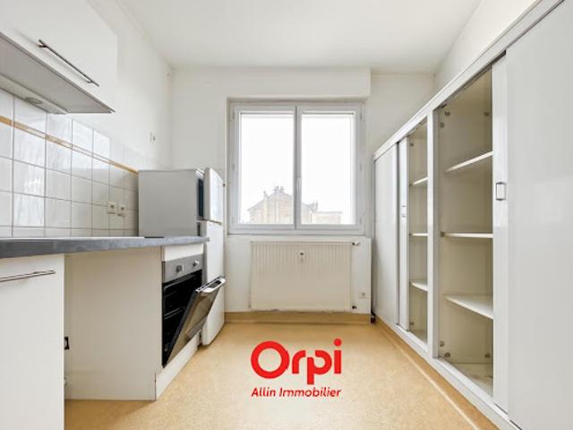 Vente Appartement 2 pièces 68 m2 Montluçon