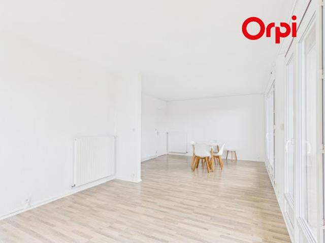 Vente Appartement 2 pièces 69 m2 Bernay