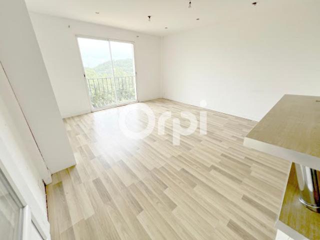 Vente Appartement 3 pièces 73.81 m2 Le Bar sur Loup