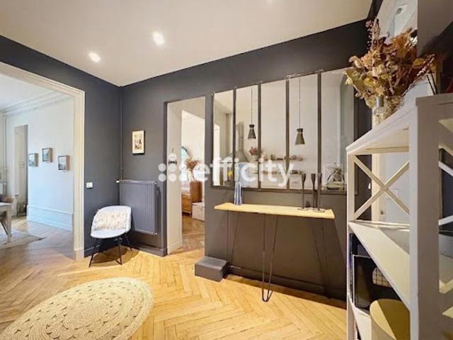 Vente Appartement 2 pièces 73.72 m2 Lyon 7ème