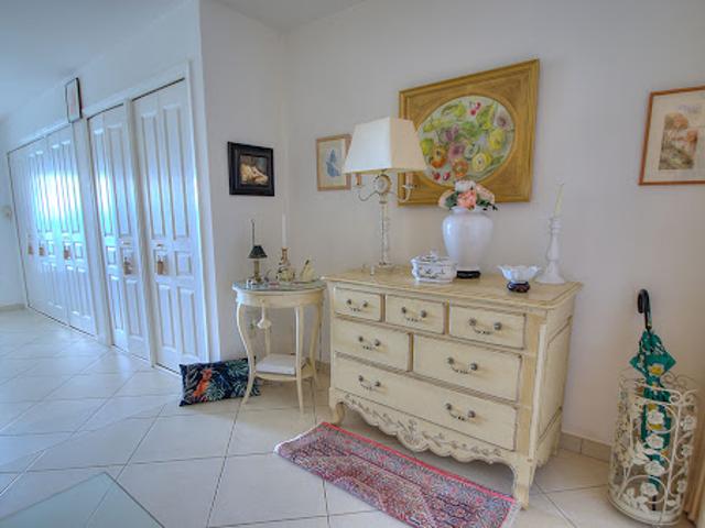 Vente Appartement 2 pièces 74.8 m2 Saint raphael