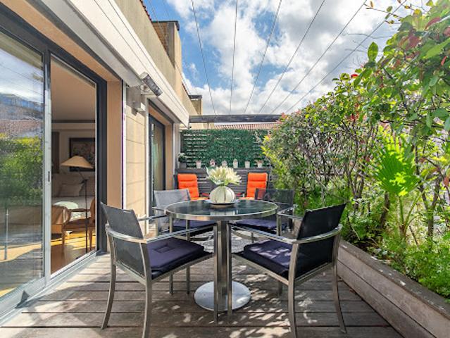Vente Appartement 2 pièces 147.06 m2 Marseille 7ème