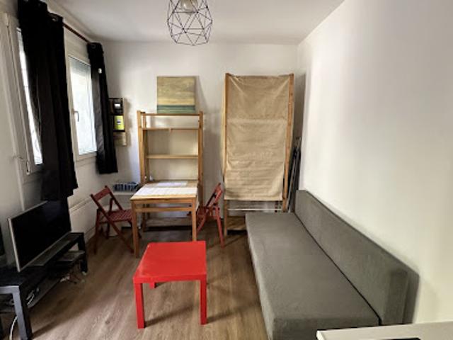 Vente Appartement 2 pièces 15 m2 Nimes